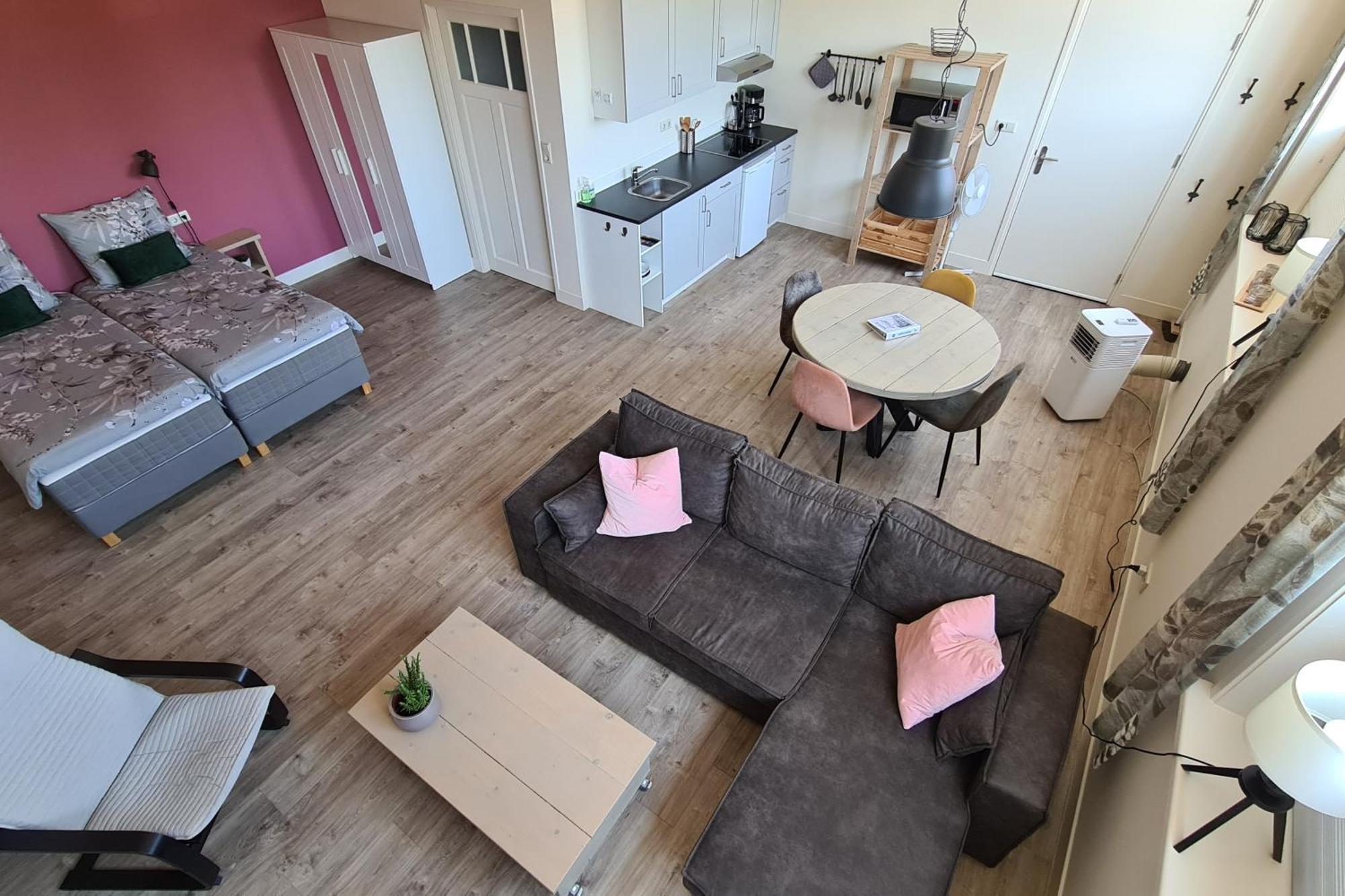 Panta Rhei - De 12e Apartment